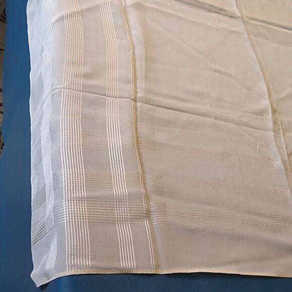 Elegant White  Scarf/Tablecloth Shimmers White stitching Cottagecore - Picture 2 of 8